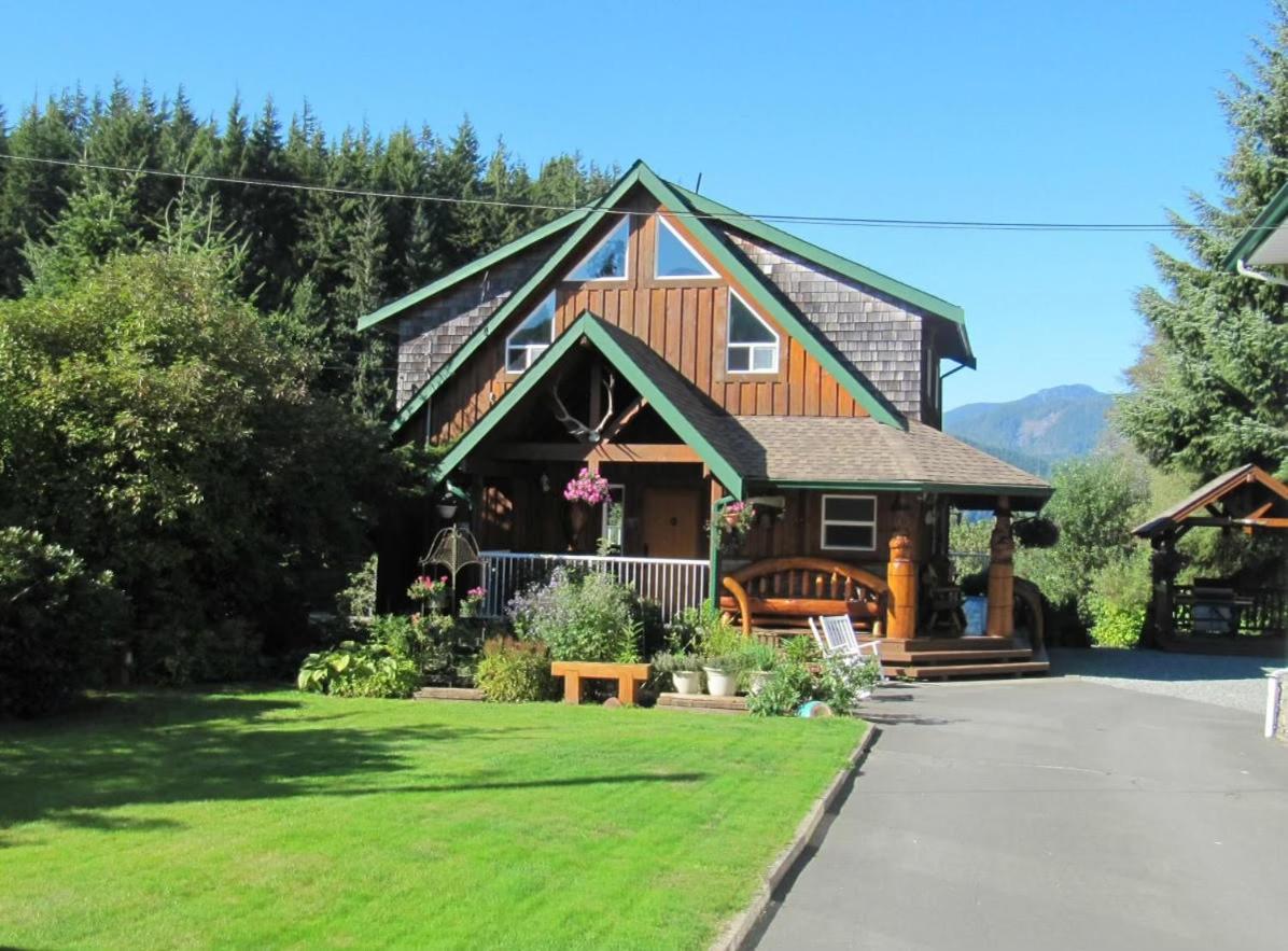 Wild Coast Wilderness Resort Port Renfrew Eksteriør bilde
