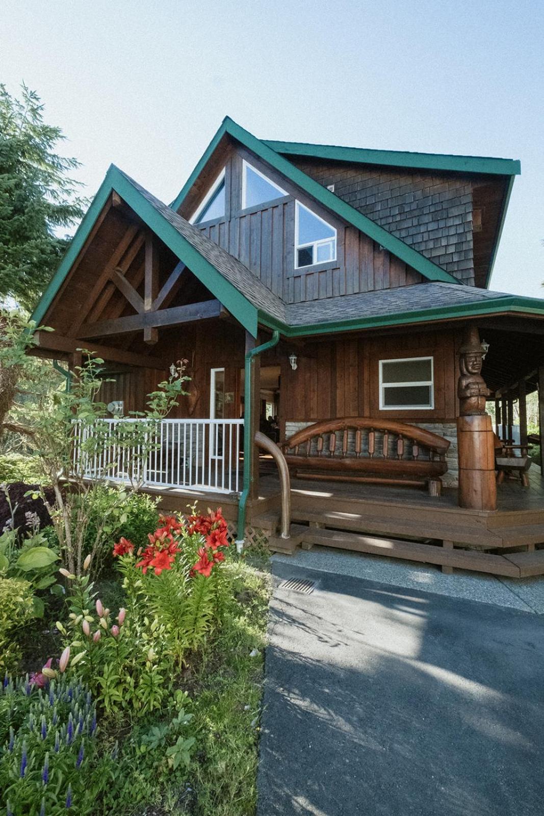 Wild Coast Wilderness Resort Port Renfrew Eksteriør bilde