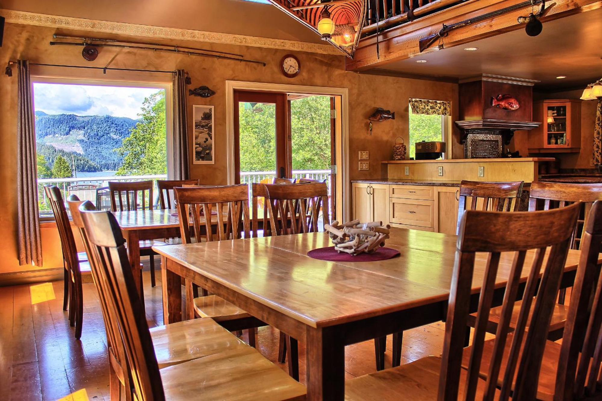 Wild Coast Wilderness Resort Port Renfrew Eksteriør bilde