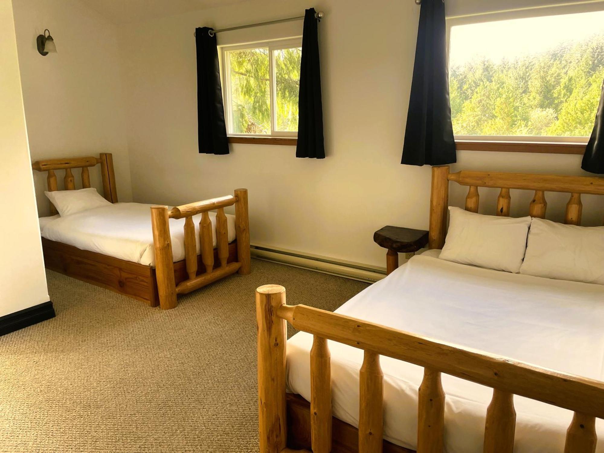 Wild Coast Wilderness Resort Port Renfrew Eksteriør bilde